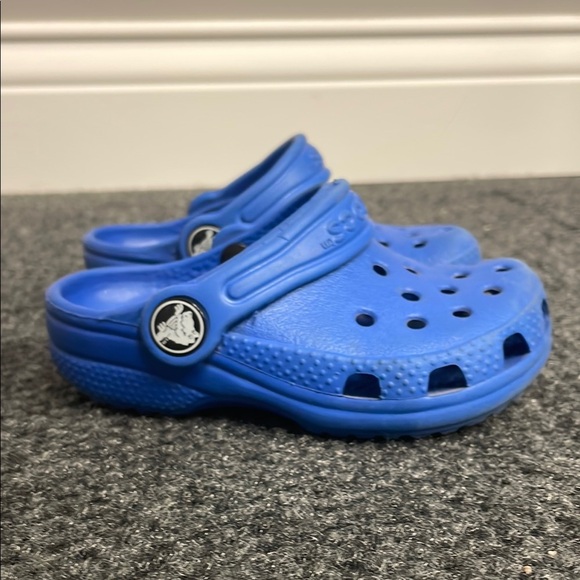 CROCS Other - CROCs Blue Kids Clogs Slip On Rubber Shoes Size 6/7 Unisex Girls Boys Washable